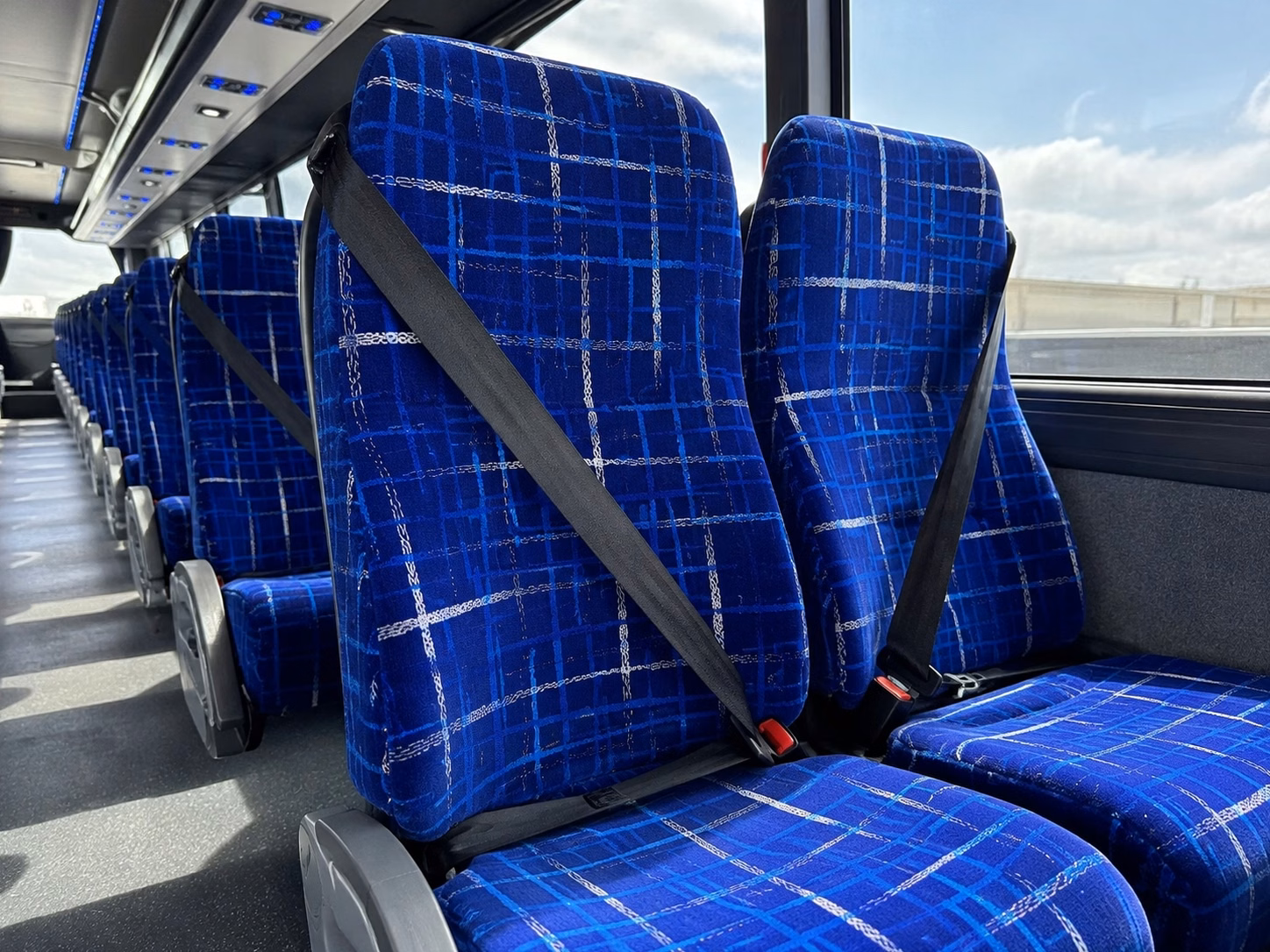 ontario wedding shuttle services bus rentals